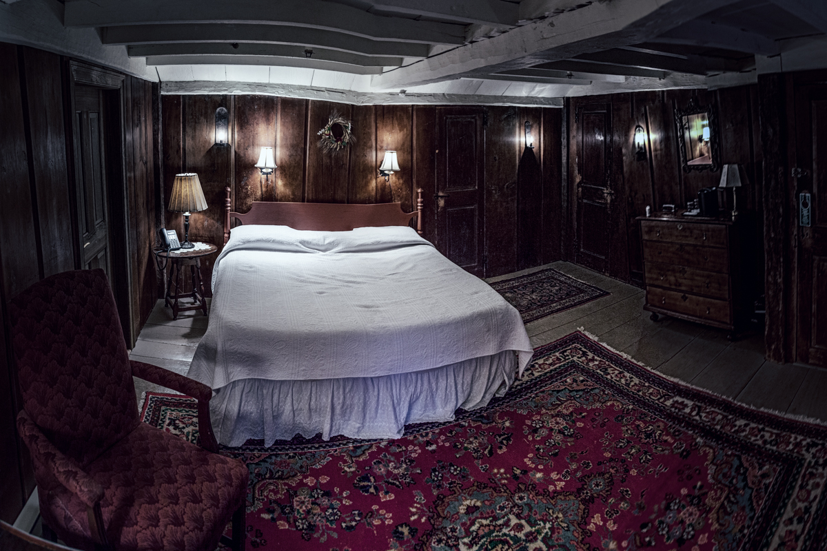 Jerusha Howe's Bedroom At Longfellow's Wayside Inn - Wytchery: A Gothic ...